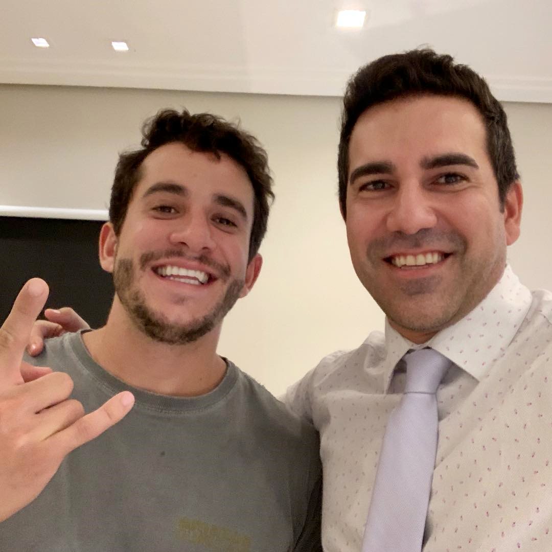 Hoje tive o prazer de atender em meu consultório esse grande amigo