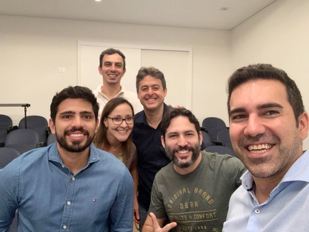 Discussão de casos pré e pós operatórios de rinoplastia