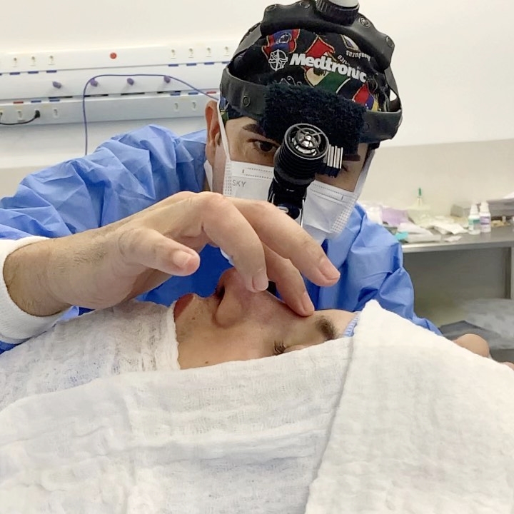 Hoje saímos realizados com o resultado dessa rinoplastia